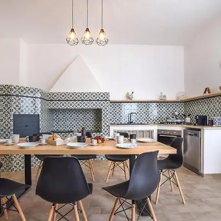 Oda ve Kahvaltı Selinon