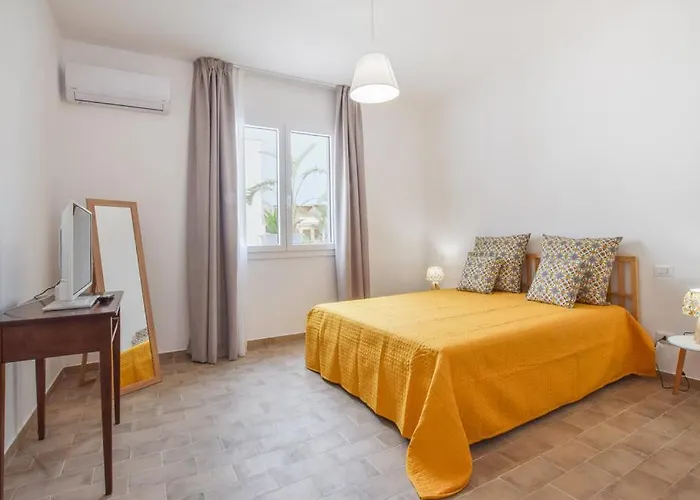 לינה וארוחת בוקר Selinon 3*