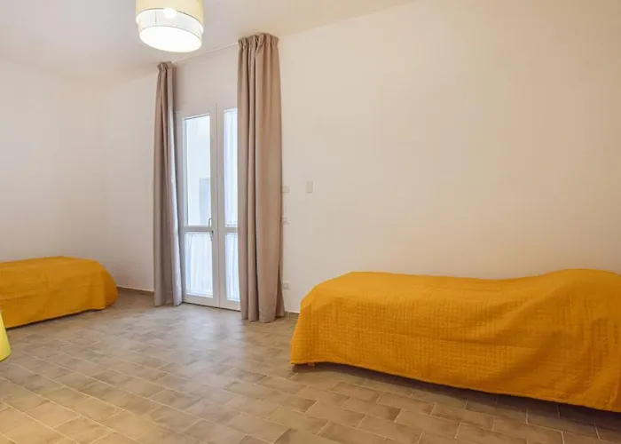 לינה וארוחת בוקר Selinon 3*